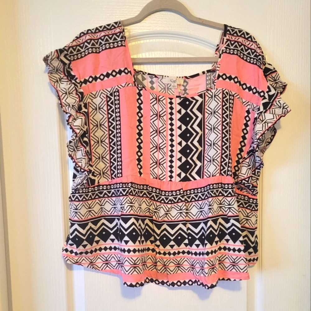 NWT Easel Pink Aztec Top sz L